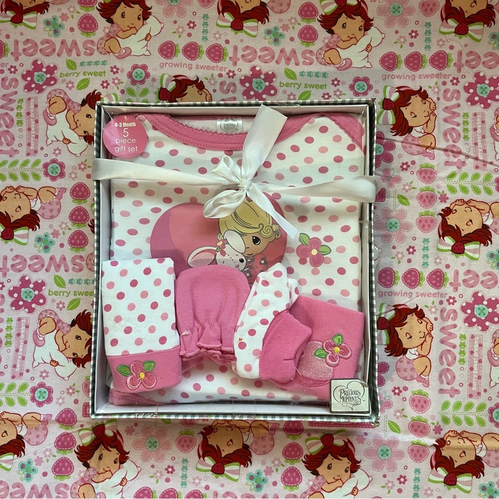 Precious Moments gift set